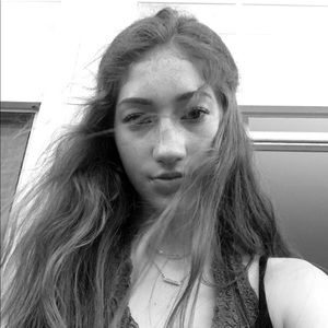 Meet your Posher, Dana